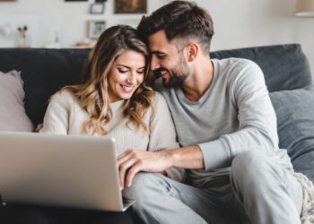 How to Be Intimate in a Long Distance Relationship